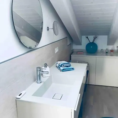 Daire Casa Al Mare, Moderna Con Piscina E Giardino! *