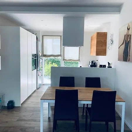 Daire Casa Al Mare, Moderna Con Piscina E Giardino! Lido di Jesolo